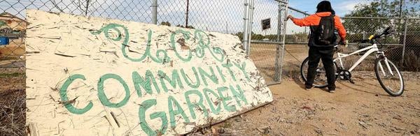 UCR R'Garden entrance